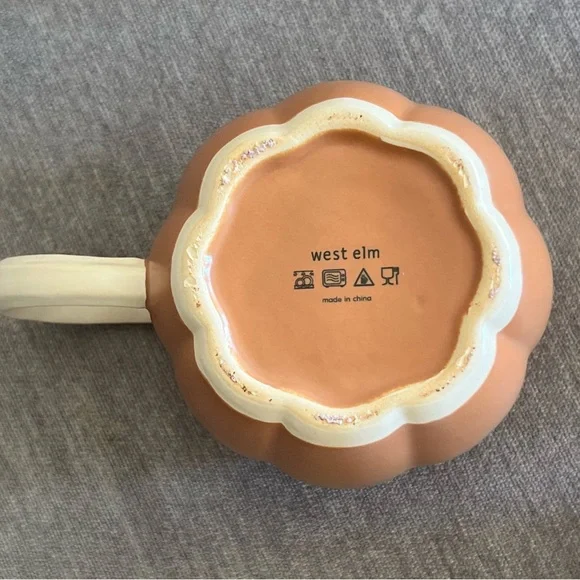 West Elm Orange and Cream Pumpkin Mugs Set - Picture 3 of 9